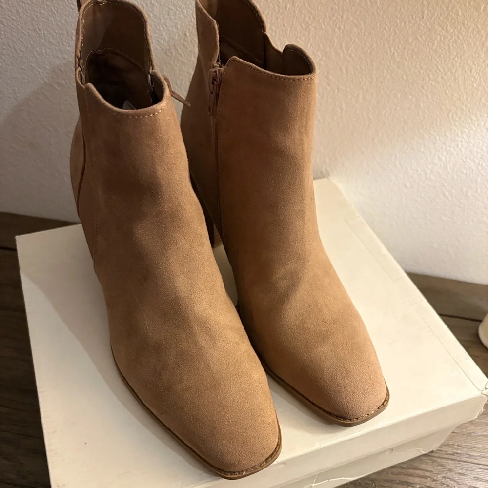 NIB [Style & Co.] Aloraa Square Toe Side Zip Ankle Suede Ankle Boots Women’s 9.5 - Picture 6 of 11